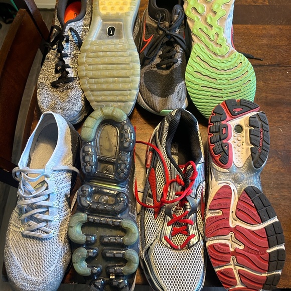4 pair of Nike Men’s Running Shoes